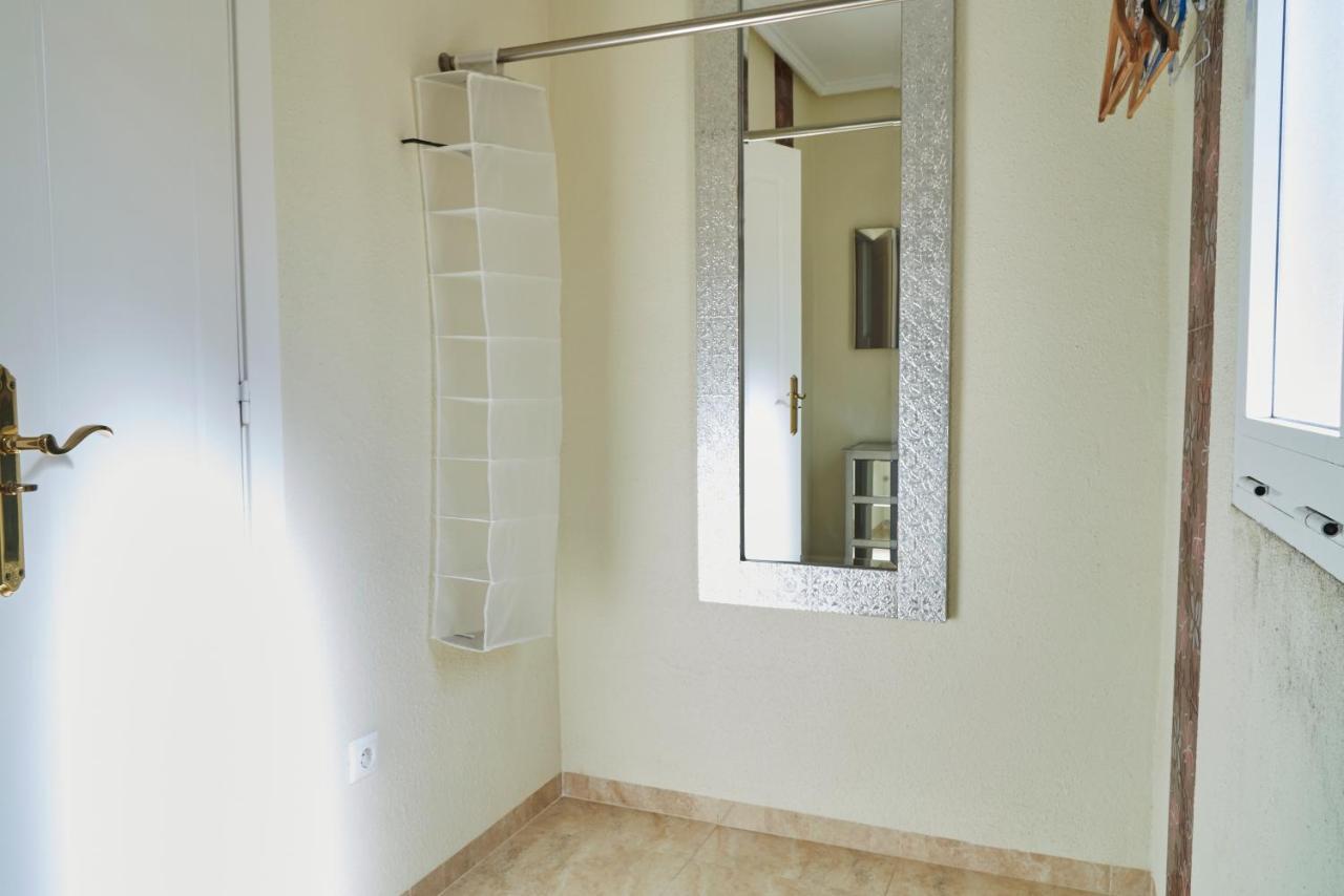 Apartment Altos De La Bahia X ตอร์เรเวียคา ภายนอก รูปภาพ