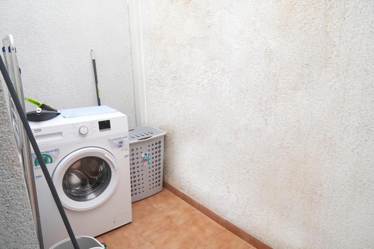 Apartment Altos De La Bahia X ตอร์เรเวียคา ภายนอก รูปภาพ