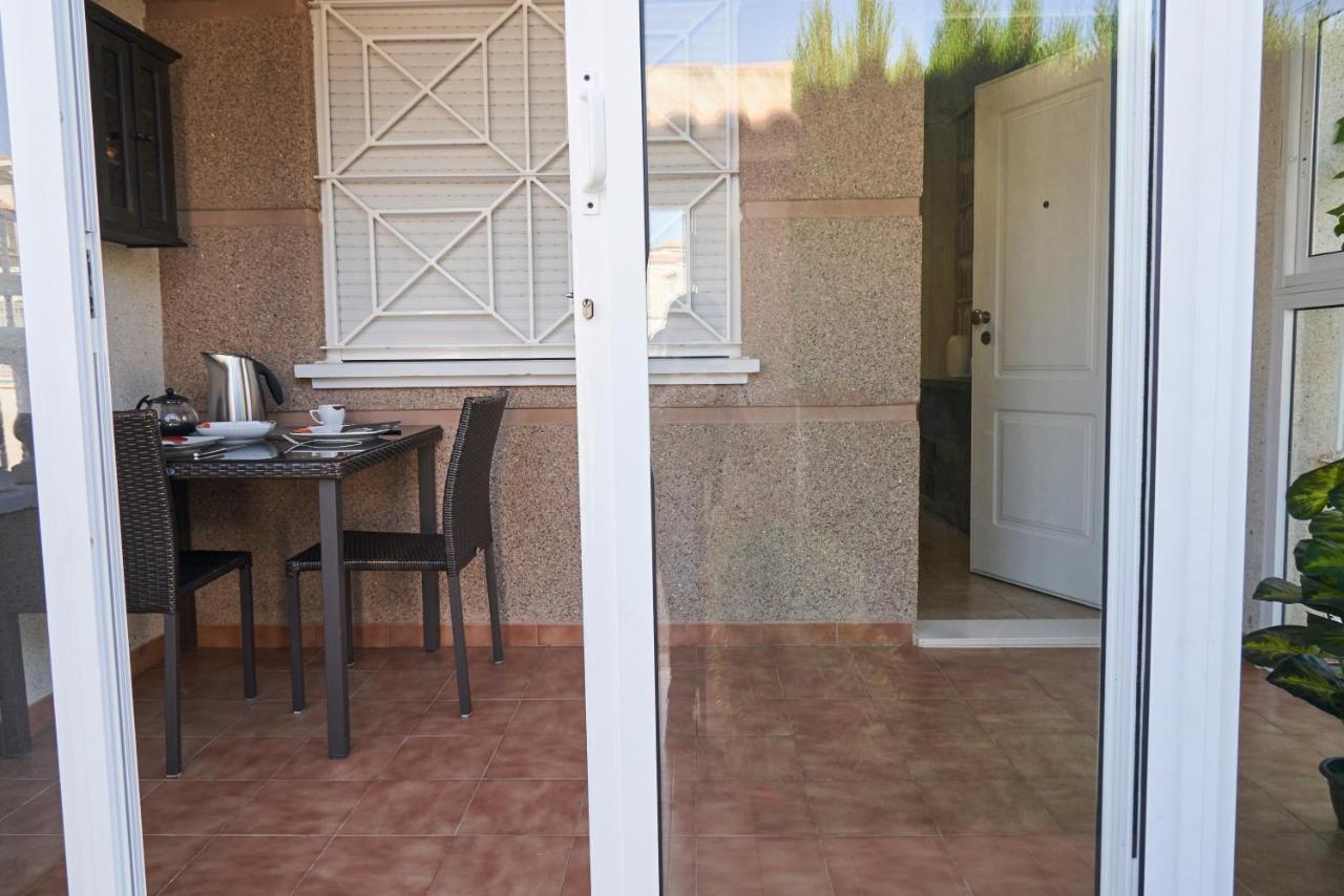 Apartment Altos De La Bahia X ตอร์เรเวียคา ภายนอก รูปภาพ