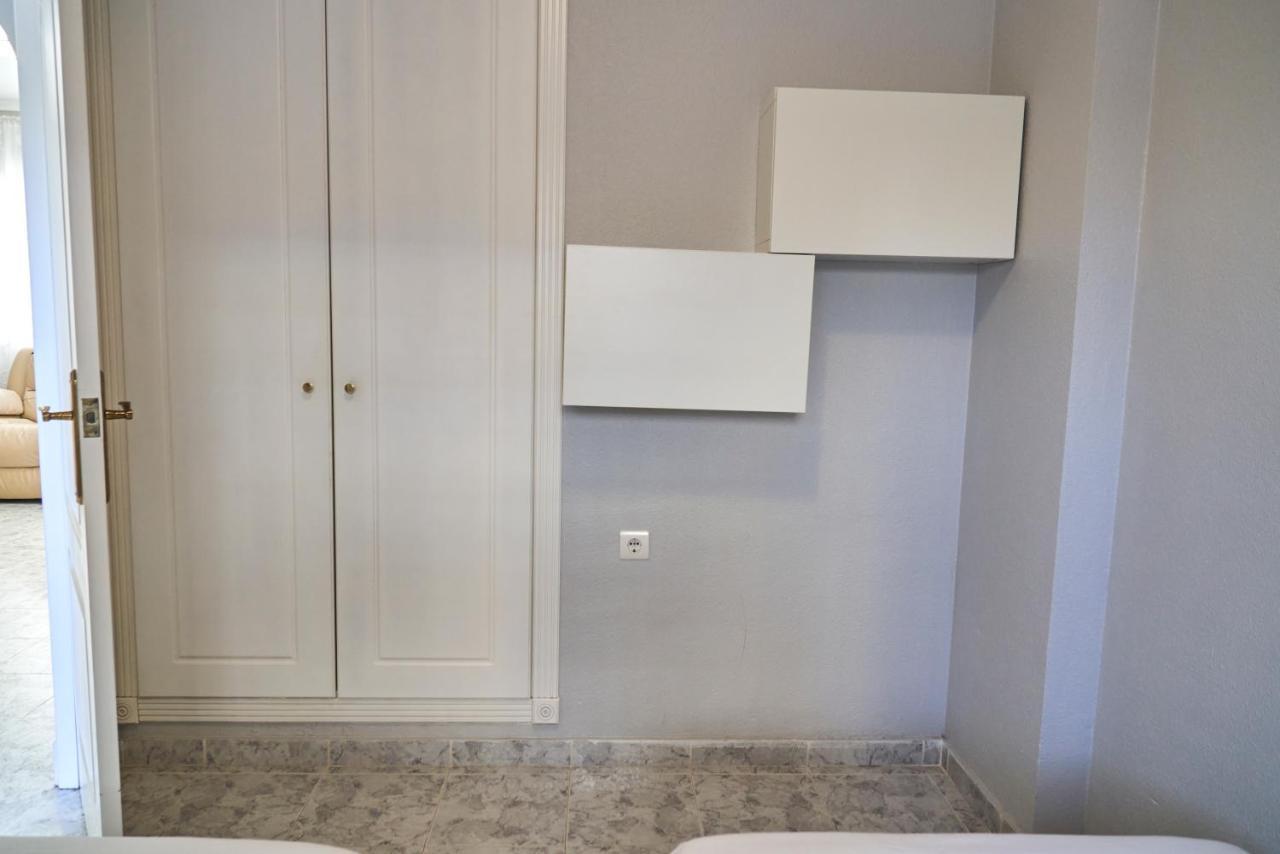 Apartment Altos De La Bahia X ตอร์เรเวียคา ภายนอก รูปภาพ