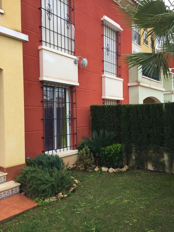 Apartment Altos De La Bahia X ตอร์เรเวียคา ห้อง รูปภาพ