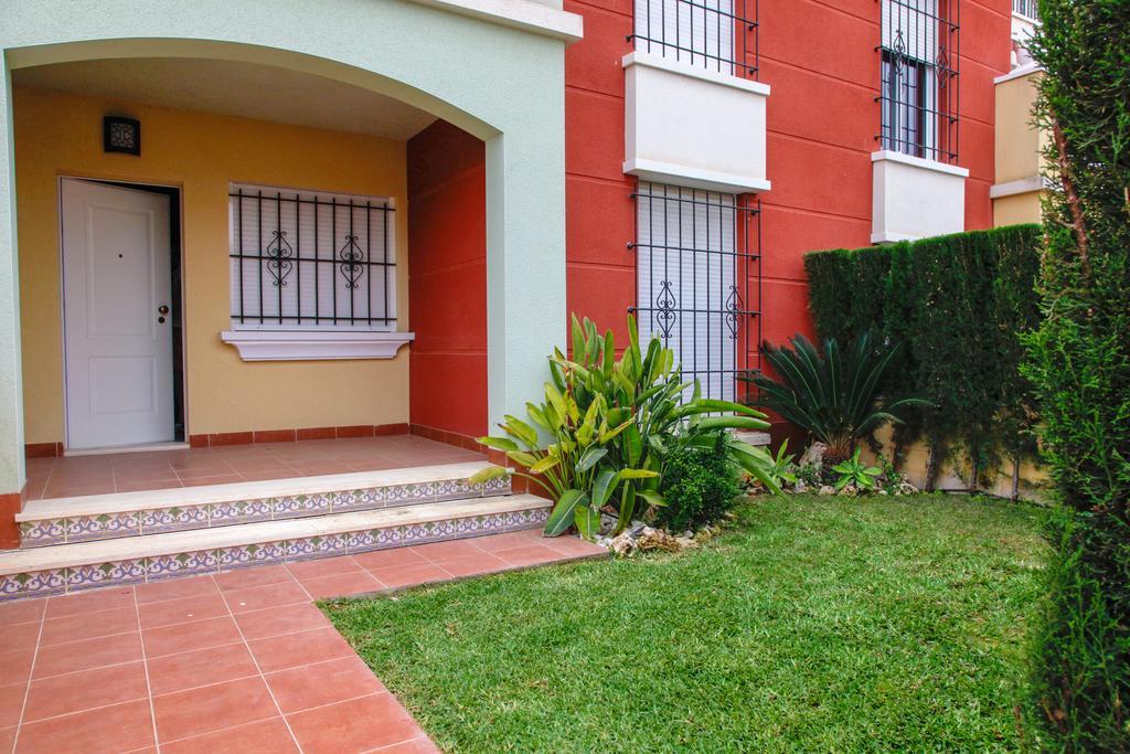 Apartment Altos De La Bahia X ตอร์เรเวียคา ห้อง รูปภาพ